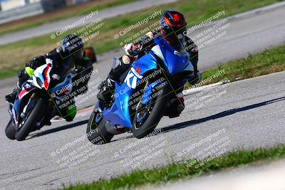 media/Jan-21-2023-Fastrack Riders (Sat) [[fcf3f88a30]]/Level 2/Session 4 Turn 6-Mountian Shot/